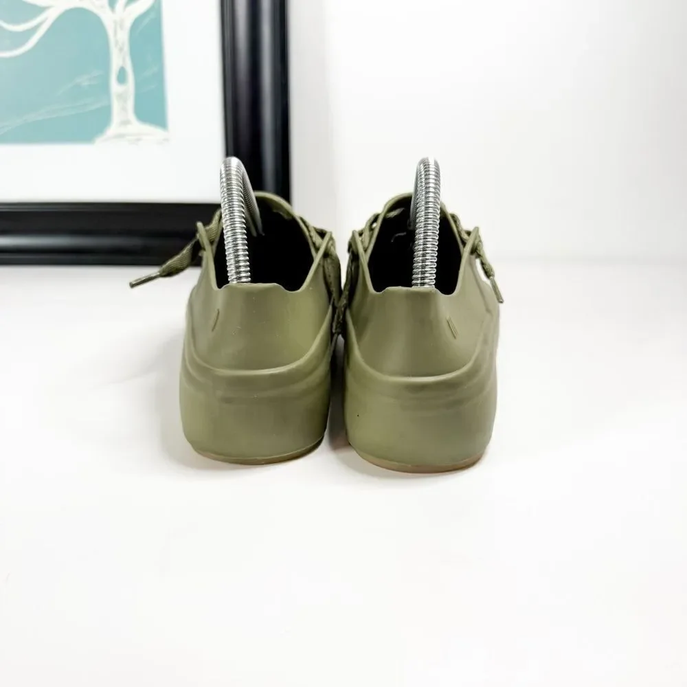 Melissa Possession Sneaker in Olive Green | Size 8 | Waterproof & Vegan - Picture 4 of 10